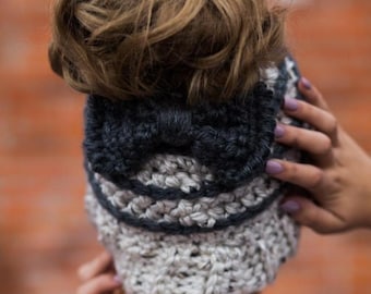 Crochet Messy Bun Hat Pattern | Striped Ponytail Beanie with Bow (PDF Pattern)