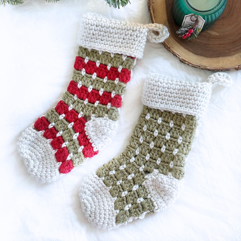 Chunky crochet Christmas stocking made with super bulky yarn for a cozy farmhouse holiday look. Features thick textured stitches and a wide hanging loop for easy display on mantels or stair rails. Shown in neutral tones for rustic, modern Christmas decor. Quick and easy PDF crochet pattern perfect for beginners and experienced makers. A timeless handmade stocking for festive home décor or thoughtful holiday gifting.