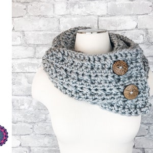 CROCHET PATTERN Chunky Button Scarf - Infinity Cowl - Traditional Scarf with Buttons