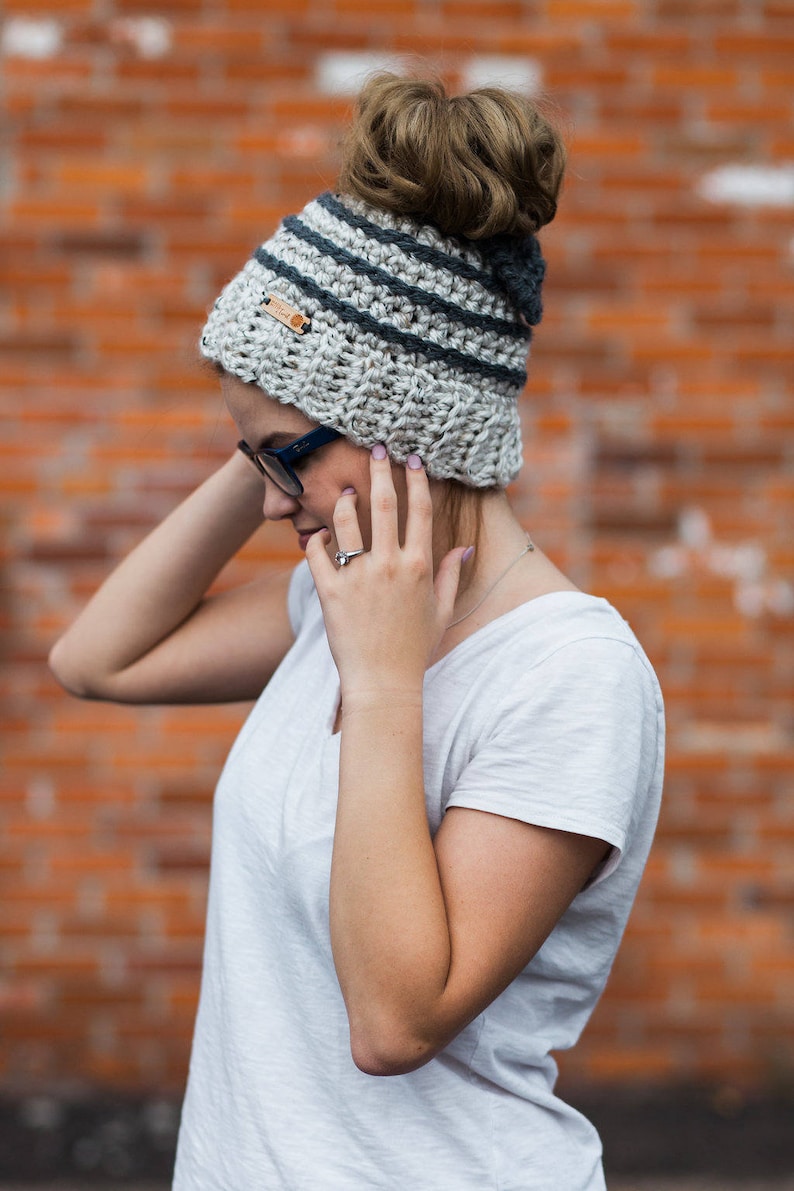 Messy Bun Hat CROCHET PATTERN Bun Hat with Bow Pattern Ponytail Hat Crochet Pattern Striped Bun Beanie Pattern image 4