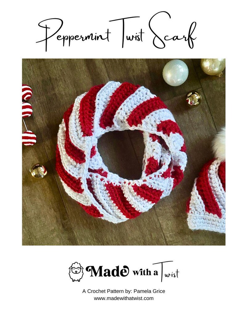 Peut inclure: &Eacute;charpe infinie crochet&eacute;e rouge et blanche avec un motif torsad&eacute; de menthe poivr&eacute;e. Un bonnet assorti avec un pompon blanc est &eacute;galement visible. Le texte "Peppermint Twist Scarf" est en haut.