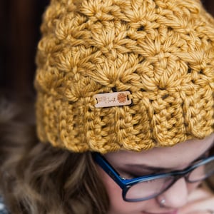 CROCHET PATTERN Emma Beanie Super Chunky Winter Hat for Women Shell Stitch Crochet Hat Pattern Chunky Beanie Pattern image 4