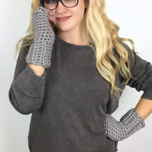 Chunky Fingerless Gloves Crochet Pattern: Texting Mitts for Photographers (PDF Pattern)