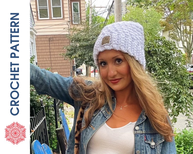 Chunky crochet beanie made with the beautiful grit stitch and super bulky yarn for a warm, textured finish. Shown in neutral tones for a modern, unisex style. Quick and easy PDF crochet pattern ideal for beginners and experienced makers. Cozy winter hat perfect for markets, gifts, or everyday wear. Handmade look and feel make this super bulky ear-hugging beanie a timeless cold-weather accessory.