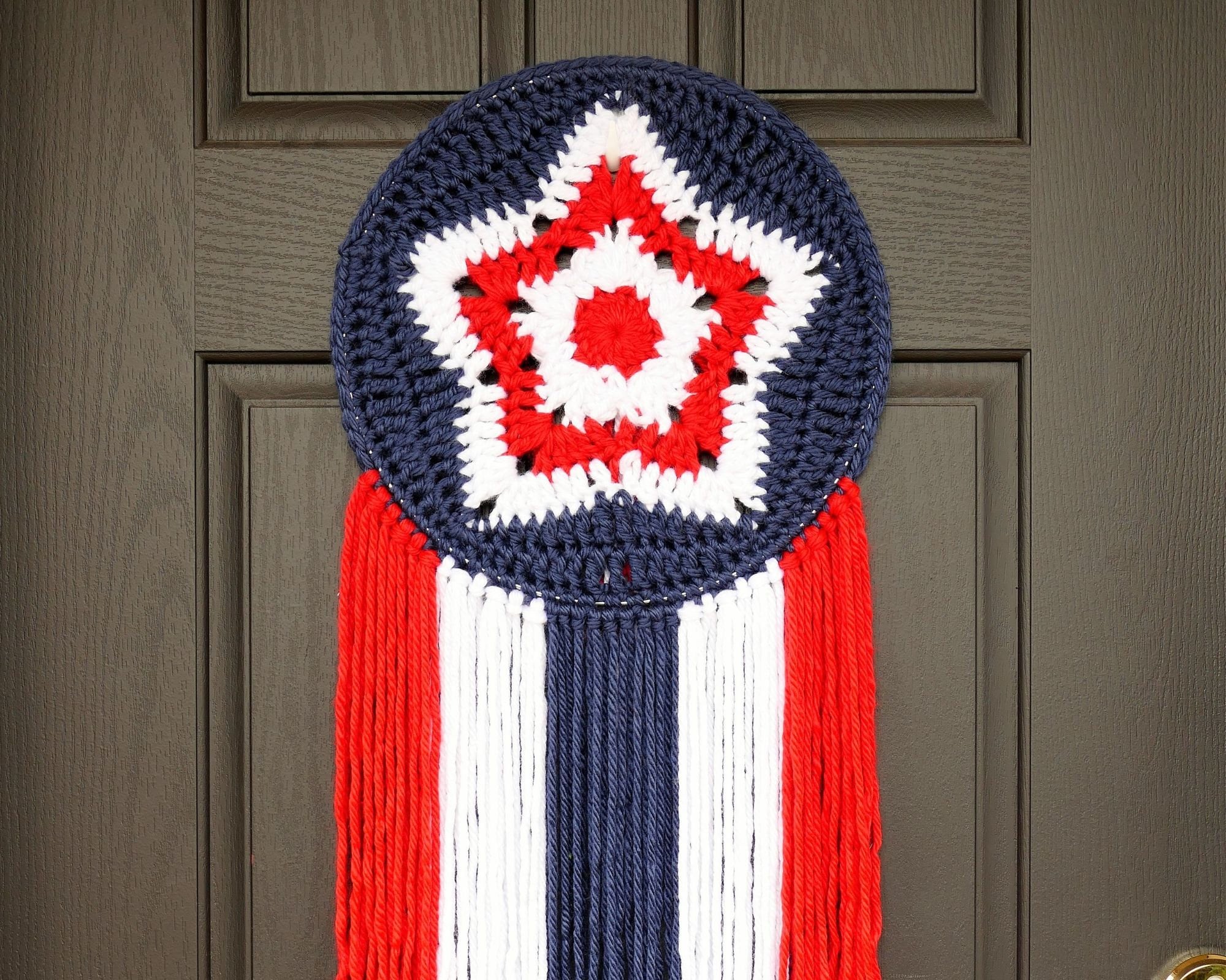 39 Stunning Crochet Mandala Patterns You Will Want To Make 35 5-Point Star Mandala Wall Hanging Crochet