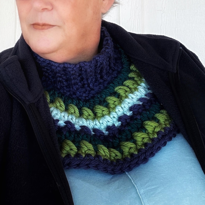 Chunky Cowl Crochet Pattern: Textured Striped Neck Warmer (Digital Download) image 1