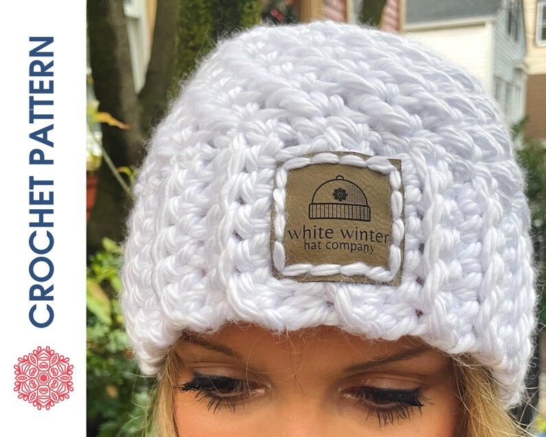 Chunky crochet beanie made with the beautiful grit stitch and super bulky yarn for a warm, textured finish. Shown in neutral tones for a modern, unisex style. Quick and easy PDF crochet pattern ideal for beginners and experienced makers. Cozy winter hat perfect for markets, gifts, or everyday wear. Handmade look and feel make this super bulky ear-hugging beanie a timeless cold-weather accessory.