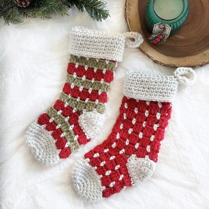 Chunky crochet Christmas stocking made with super bulky yarn for a cozy farmhouse holiday look. Features thick textured stitches and a wide hanging loop for easy display on mantels or stair rails. Shown in neutral tones for rustic, modern Christmas decor. Quick and easy PDF crochet pattern perfect for beginners and experienced makers. A timeless handmade stocking for festive home décor or thoughtful holiday gifting.