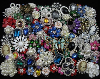 Mixed Lot 100 Crystal Rhinestone Brooch Pin Button Table Decoration Embellishment Rhinestone Applique Bridal Wedding Bouquet Supplies Brooch