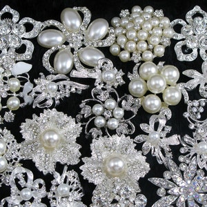 12pcs Silver Rhinestone Brooches - Crystal Flower Pins For Women Fashion & Crafts
