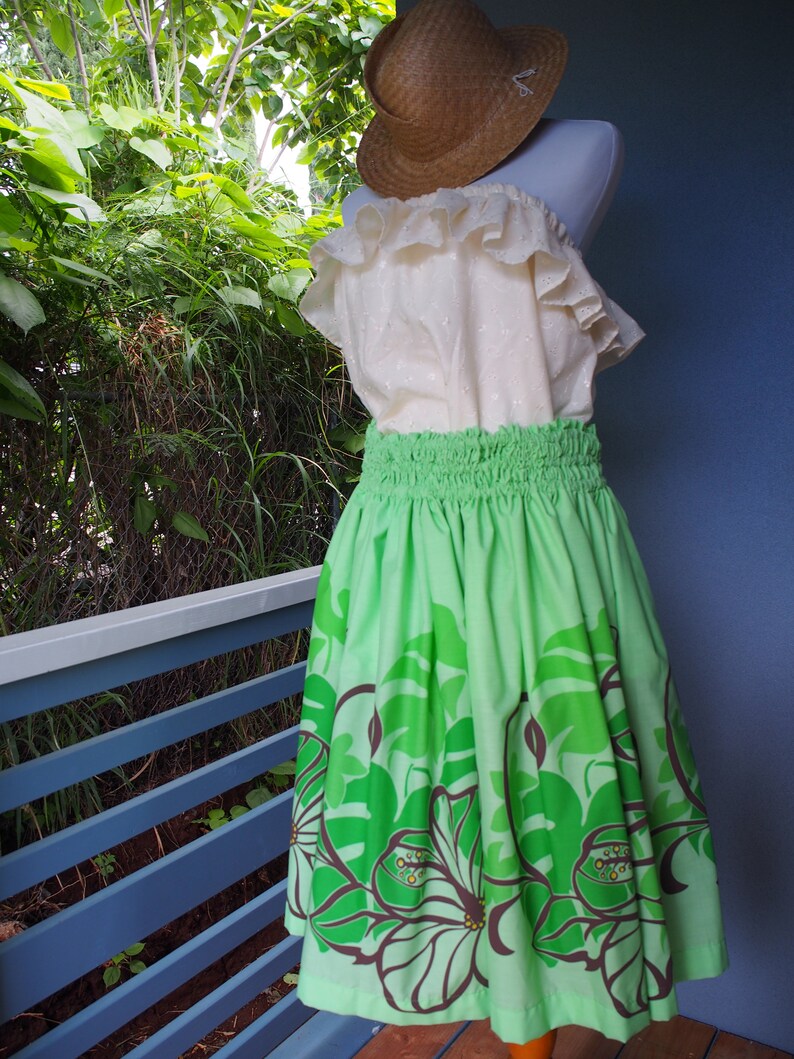 Hula pa/'u skirt light green