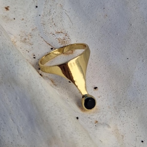 Dali ring, 24k gold plated Ring, Triangular ring, geometric minimal ring, black onix, gift women, handmade jewelry, boho, stackable rings