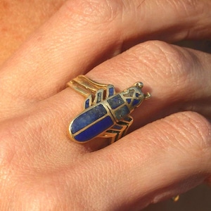 SIWA Egyptian Scarab ring, inlayed beatle, lapis lazuli ring size 6, 7 8 egyptian bug, goddess jewelry, handmade ring, enamel ring, gift her