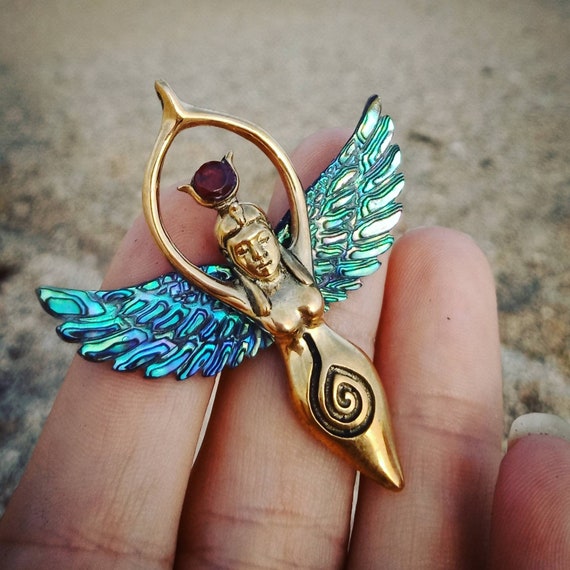 FERTILITY GODDESS Pendant Abalone 