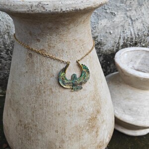 GODDESS ISIS pendant, abalone jewelry, egyptian jewelry, abalone isis, healing jewelry, goddess jewelry, Isis necklace, carved isis imagen 9