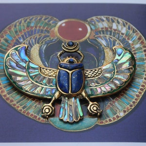 PECTORAL VON TUTANKHAMON Lapislazuli Ägyptische Skarabäus-Halskette, geflügelter Skarabäus, Beatle-Schmuck, Abalone-Muschel-Inlay, ägyptischer Schmuck, Ägypten