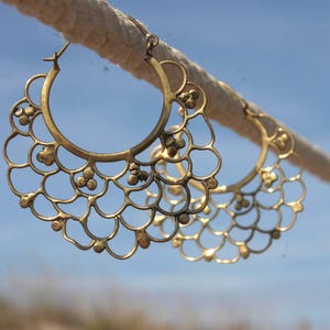 SCALE pattern Hoop Earrings with Filigree brass Wire, Gift for Woman, Handmade Jewelry, boho design, big size and light, wire work, jewelry