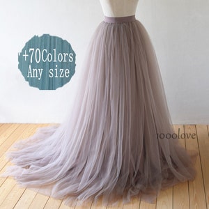 Erwachsener rosagrauer Braut weichster Tüllrock, langer Maxitüllrock mit einer langen Schleppe, Abendrock, Brautjungfer Kleid, Fotoshooting Tüllrock