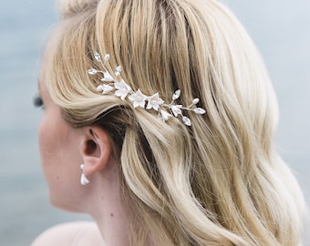 Belle Fleur Comb • Pearl and Flower Bridal Comb • READY TO SHIP • Pearl & Crystal Wedding Comb • Atelier Elise