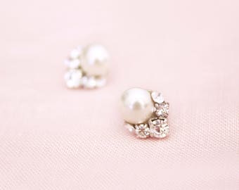 Celestial Pearl Cluster Earrings • Freshwater Pearl Bridal Jewelry • Crystal and Pearl Stud Earrings • Atelier Elise Bridal Jewelry