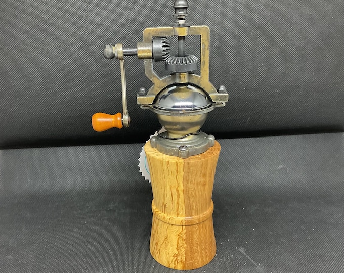 Spalted Pin Oak Wood Antique Style Pepper Grinder