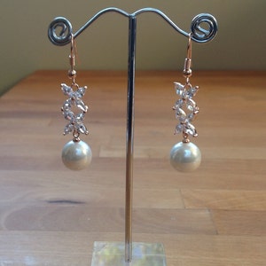 Rose gold plated floral crystaland pearl earrings image 3