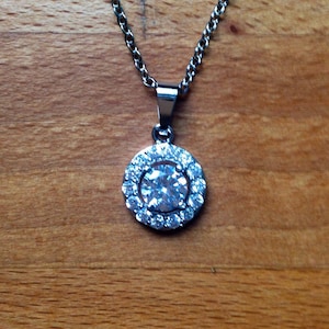 Stunning round cubic zirconia necklace