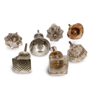 Pomelli di vetro per mobili in stile vintage