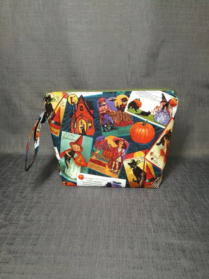 Handle 1-2 Skein Project Bag Halloween Vintage Postcard Project Bag Wedge Bag Zipper