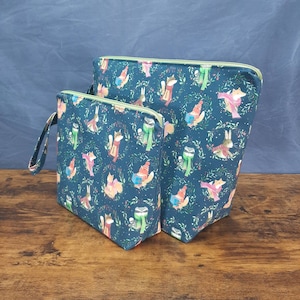 MTO Winter Woodland Project Bag - 1-2 Skein or 5-7 Skein Project Bag - Wedge Bag - Zipper - Handle