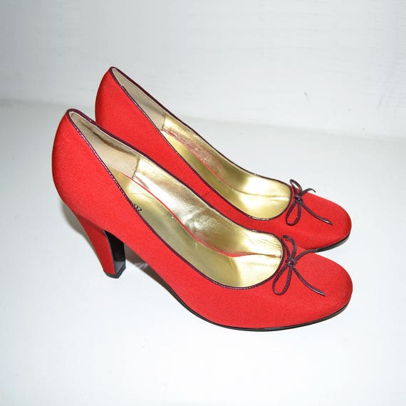 Vintage Red Canvas and Leather Womens HI-Heels Sho