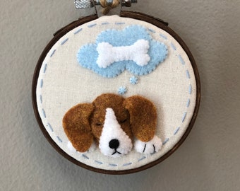 Beagle Hoop Ornament Felt Beagle Dog Dreaming Rustic Embroidery Hoop New Puppy Gift Christmas Beagle Sleeping Wall Art Beagle Decor