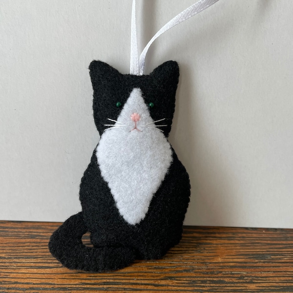 Tuxedo Cat Ornament Felt Tux Kitten Black White Cat Kitten Xmas Ornament Felt Animal Handmade Kitty Cat Christmas Ornament Crazy Cat Lady