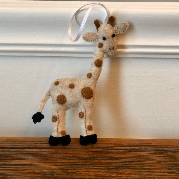 Giraffe Ornament Felt Ornament Animal Ornament Baby Giraffe Handmade Christmas Ornament Zoo Theme Nursery Decor