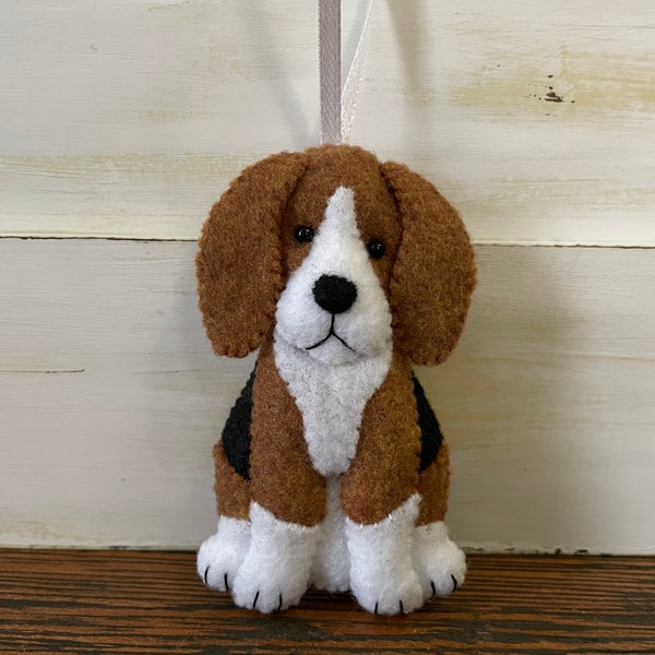 Beagle Puppy Felt Ornament Beagle Dog English Beagle Scent Hound Copper Brown White Black Pup Ornament Little Foxhound Baby Dog Lover Gift