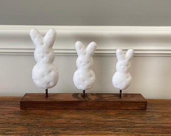 Felt Bunny Decor: Rustic Farmhouse Easter Tabletop Decoration