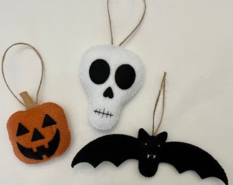 Felt Halloween Ornament Set: Jack O'Lantern, Skull, Bat