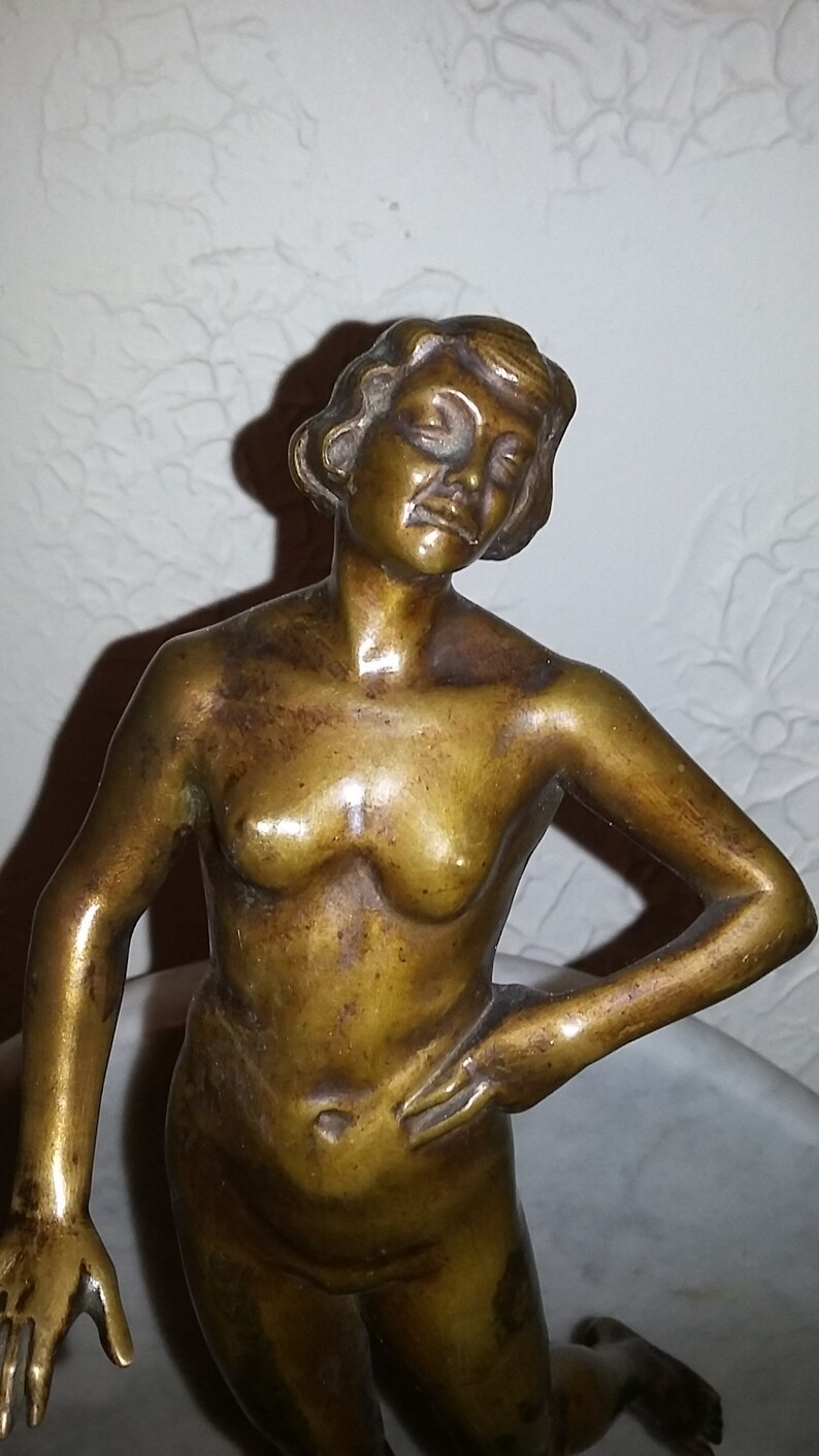 European Art Deco period bronze sculpture of nude woman on image 0