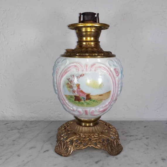 Large Antique American Polychrome Oil Lamp Country Scenes on Motif
