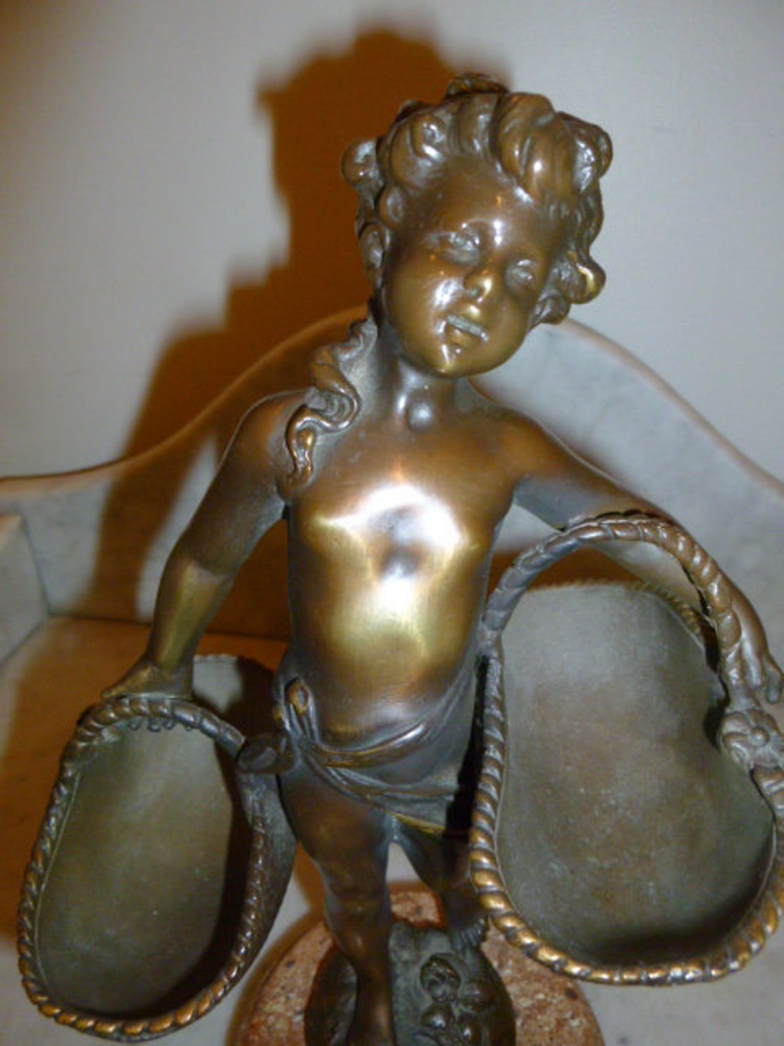 Old French neoclassical bronze sculpture of a nude girl with image 1