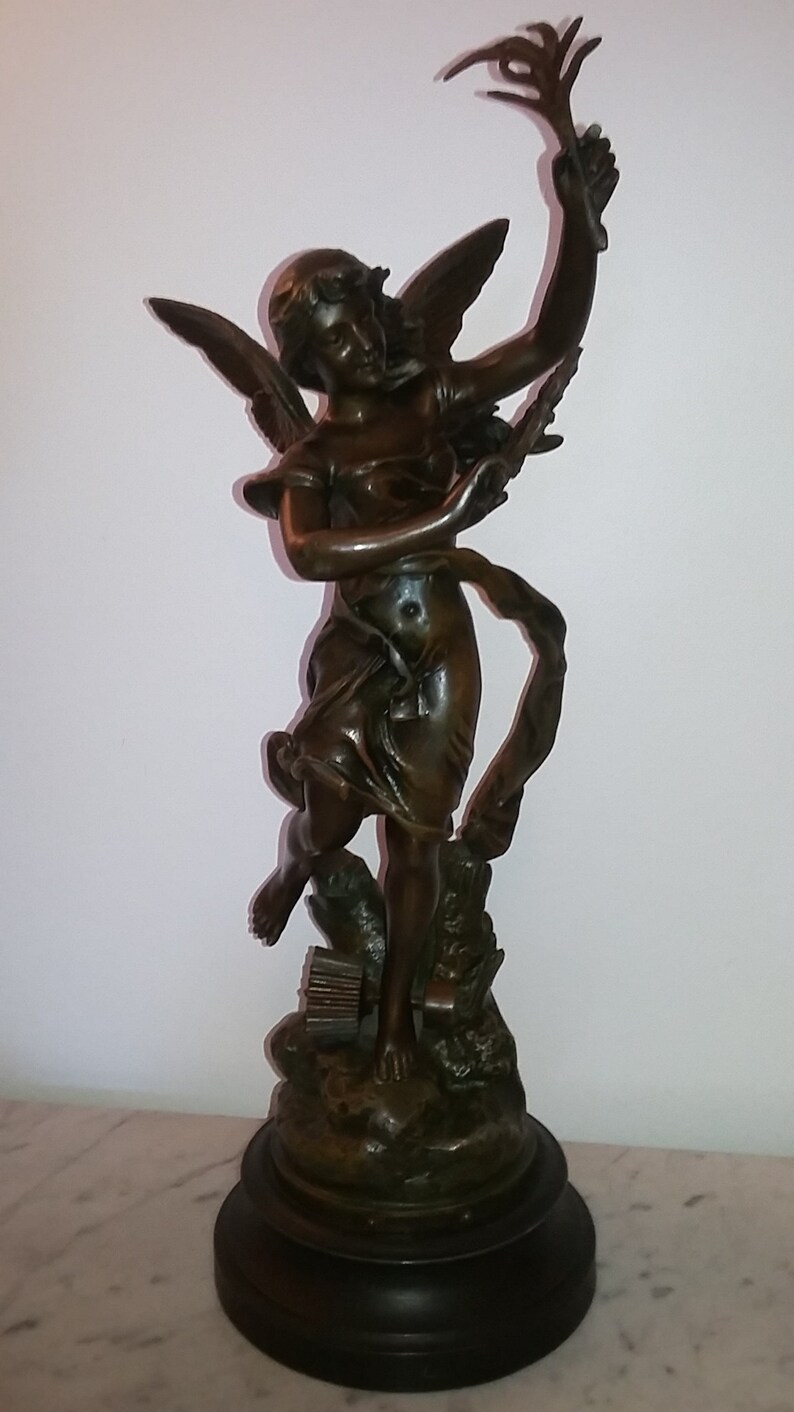 Antique Art Nouveau French figural spelter sculpture Victoire image 1