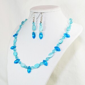 Beautiful Blue Beaded Necklace w/ Matching Earrings