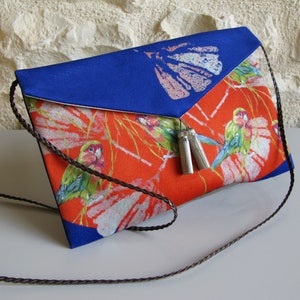 pouch, flat pouch, velvet pouch, make-up kit, toiletry bag, bird pattern fabric