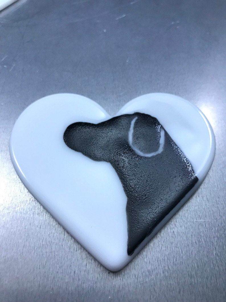 free shipping Ornament labrador dog fused glass Heart
