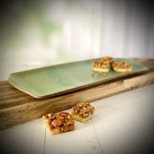 Ceramic serving dish, Green Rectangular Pottry, ceramic serving platter, English Cake Platter, Ceramic serveware, Cheeseplatter, mom gift