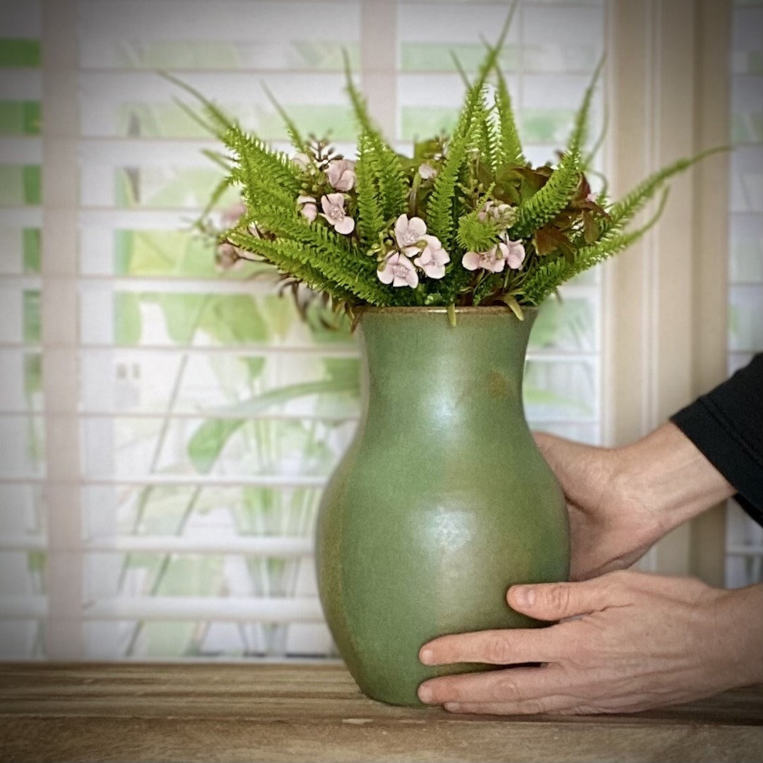 Green Ceramic Flower Vase, Unique Vase, Flower Pot, Pottery Flower