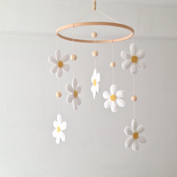 Daisy baby mobile Floral nursery mobile Neutral nursery decor Minimalist kids bedroom for Baby girl shower gift