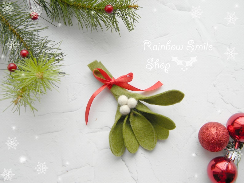 Mistletoe Felt Christmas Ornament Holiday Mistletoe Mistletoe Etsy Mistletoe Christmas Ornament