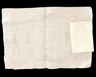 Vintage White Linen Placemat and Napkin Set