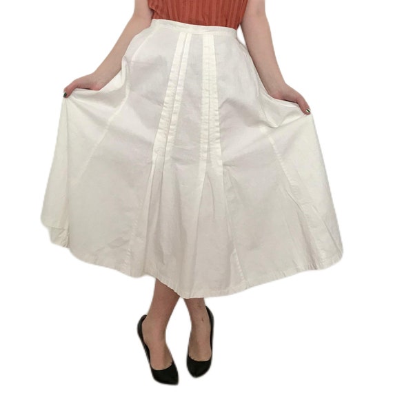 19th Hand Quilted White Cotton Skirt